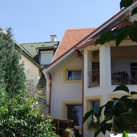 Apartment Revesz Harkany Bagian luar foto