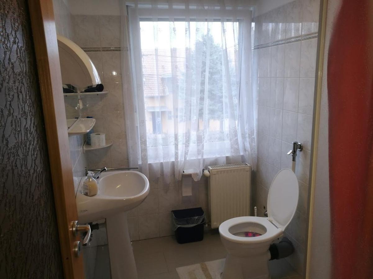 Apartment Revesz Harkany Bagian luar foto