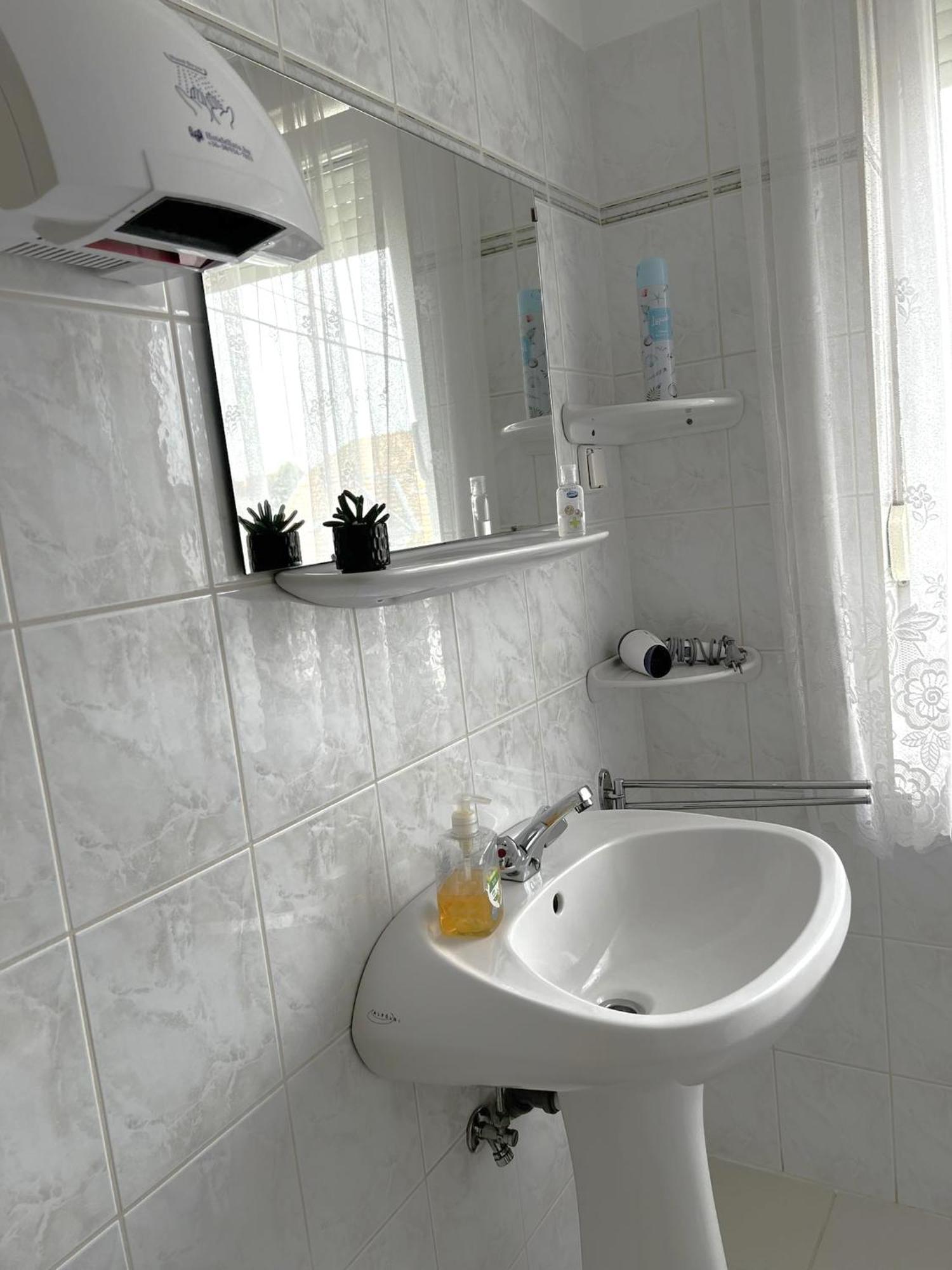 Apartment Revesz Harkany Bagian luar foto