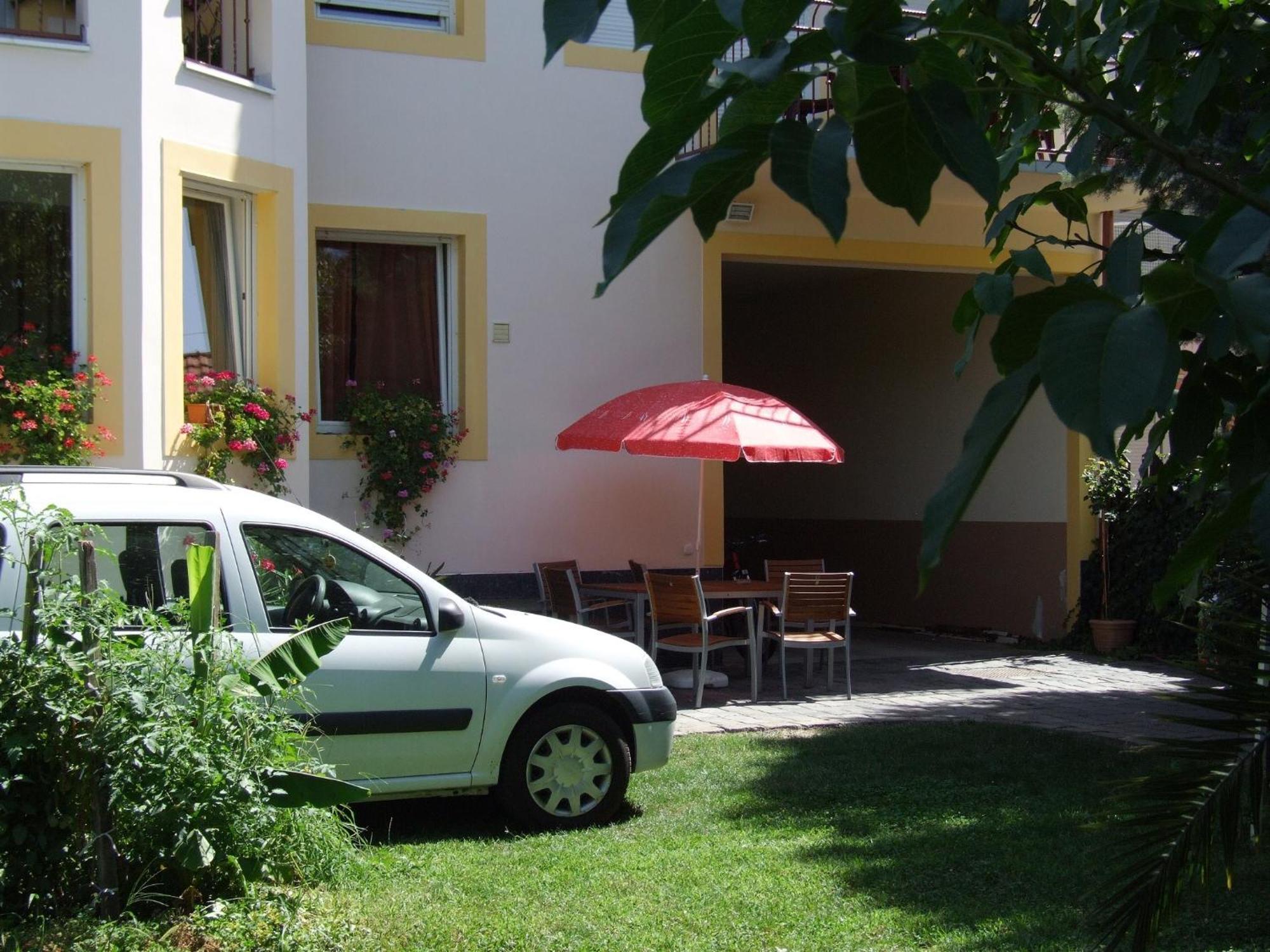 Apartment Revesz Harkany Ruang foto