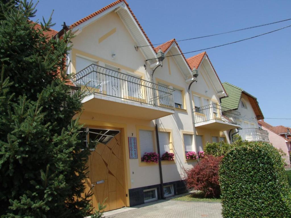 Apartment Revesz Harkany Bagian luar foto