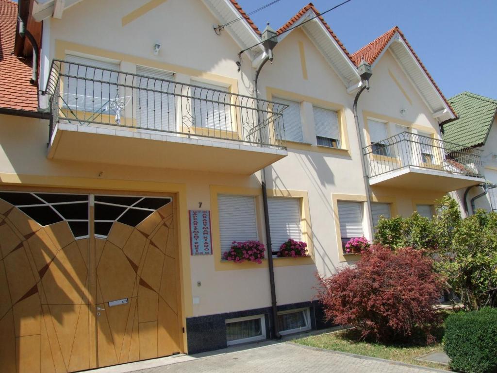 Apartment Revesz Harkany Bagian luar foto